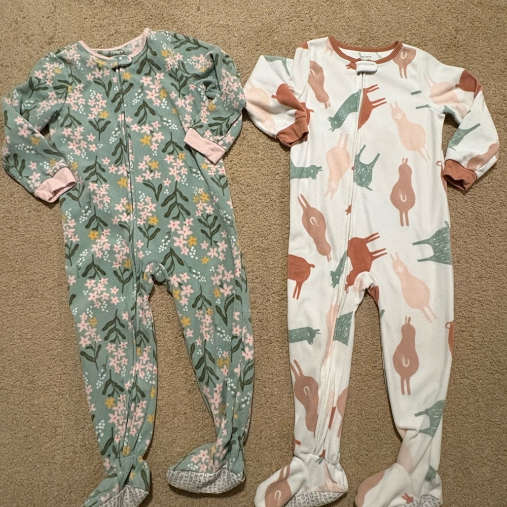 4T Carter's Green and White Floral Animal Footies, fleece, footie pajamas